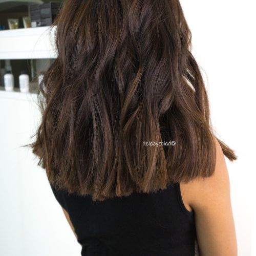 Mid-Length Beach Waves Hairstyles (Photo 6 of 20)