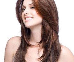 2024 Popular Long Hairstyles That Make You Look Thinner