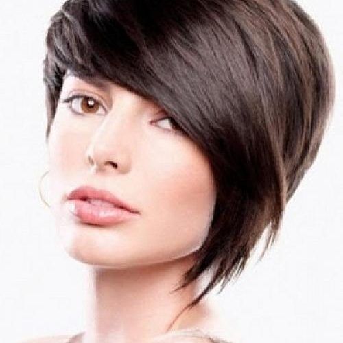 Side Swept Short Hairstyles (Photo 8 of 20)