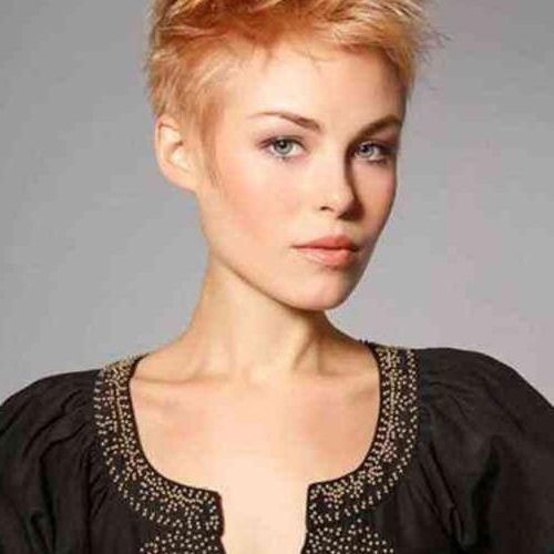 Funky Pixie Haircuts (Photo 3 of 20)