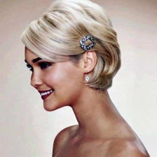 Mother Of The Bride Updo Hairstyles For Short Hair (Photo 14 of 15)