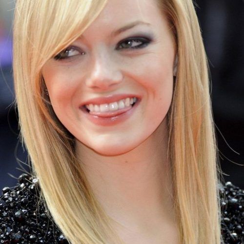 Medium Hairstyles With Side Bangs For Round Faces (Photo 4 of 20)