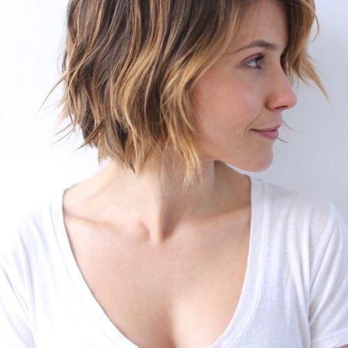 Choppy Side-Parted Pixie Bob Hairstyles (Photo 8 of 20)
