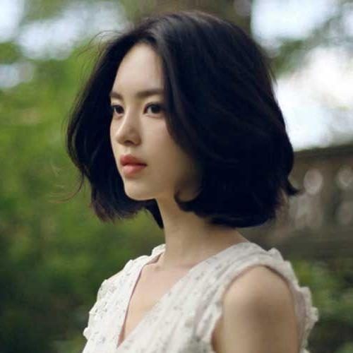 Korean Short Hairstyles For Beautiful Girls (Photo 12 of 15)