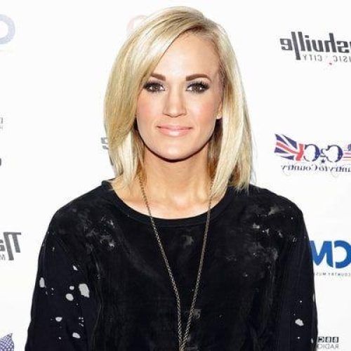Carrie Underwood Short Haircuts (Photo 14 of 20)