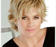 15 Best Short Hairstyles for Fine Hair and Fat Face