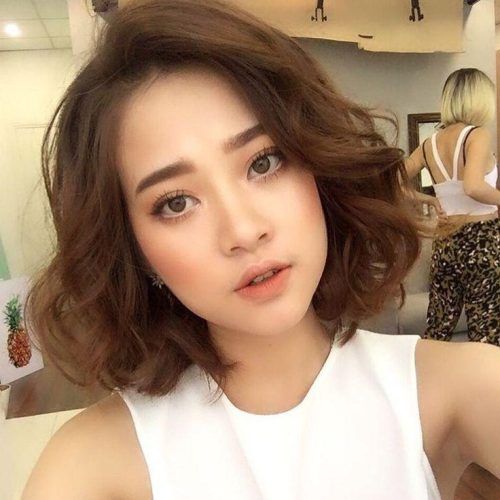 Short Curly Shag Hairstyles For Korean Girls (Photo 12 of 15)