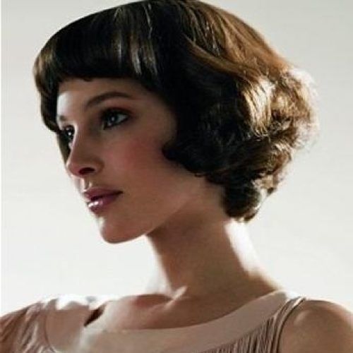 Short Hairstyles For Small Foreheads (Photo 13 of 20)