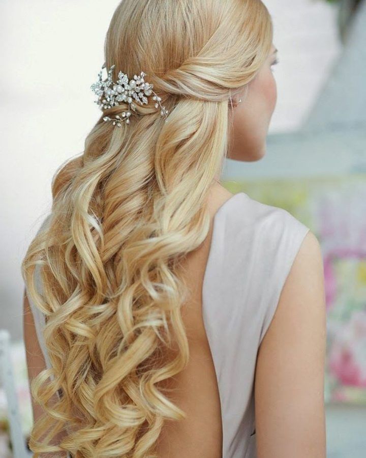 20 Ideas of Bumped Twist Half Updo Bridal Hairstyles