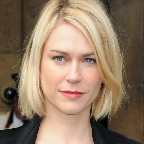Curly Caramel Blonde Bob Hairstyles (Photo 19 of 20)