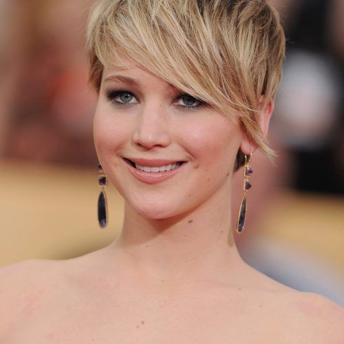 Cropped Hairstyles For Round Faces (Photo 12 of 20)