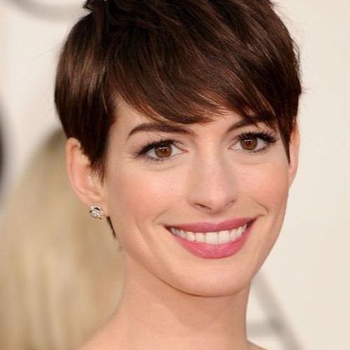 Short Haircuts For Women In Their 30S (Photo 4 of 20)