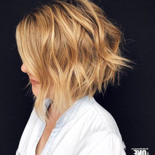 Beach Wave Bob Hairstyles With Highlights (Photo 13 of 20)