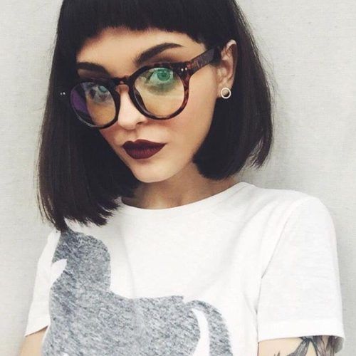 Short Haircuts With Bangs And Glasses (Photo 16 of 20)