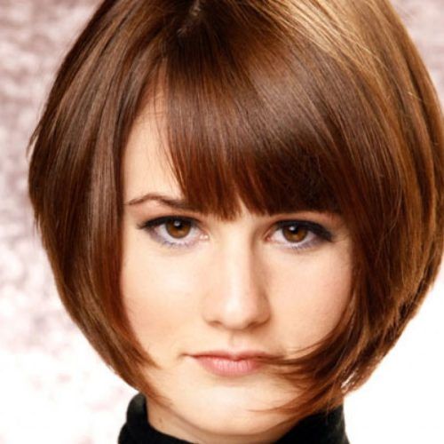 Classic Bob Hairstyles With Side Part (Photo 2 of 20)