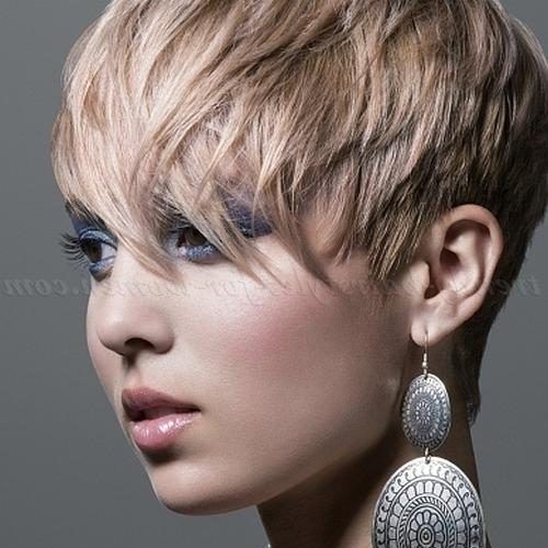 Cropped Pixie Haircuts (Photo 16 of 20)