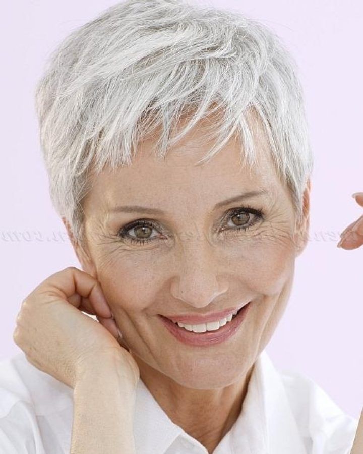 20 Ideas of Short Pixie Haircuts for Gray Hair