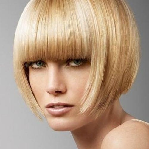 Inverted Bob Hairstyles With Blunt Bangs (Photo 2 of 15)