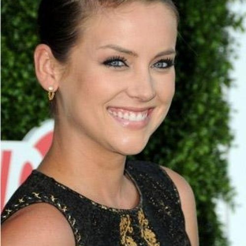 Jessica Stroup Pixie Haircuts (Photo 3 of 20)