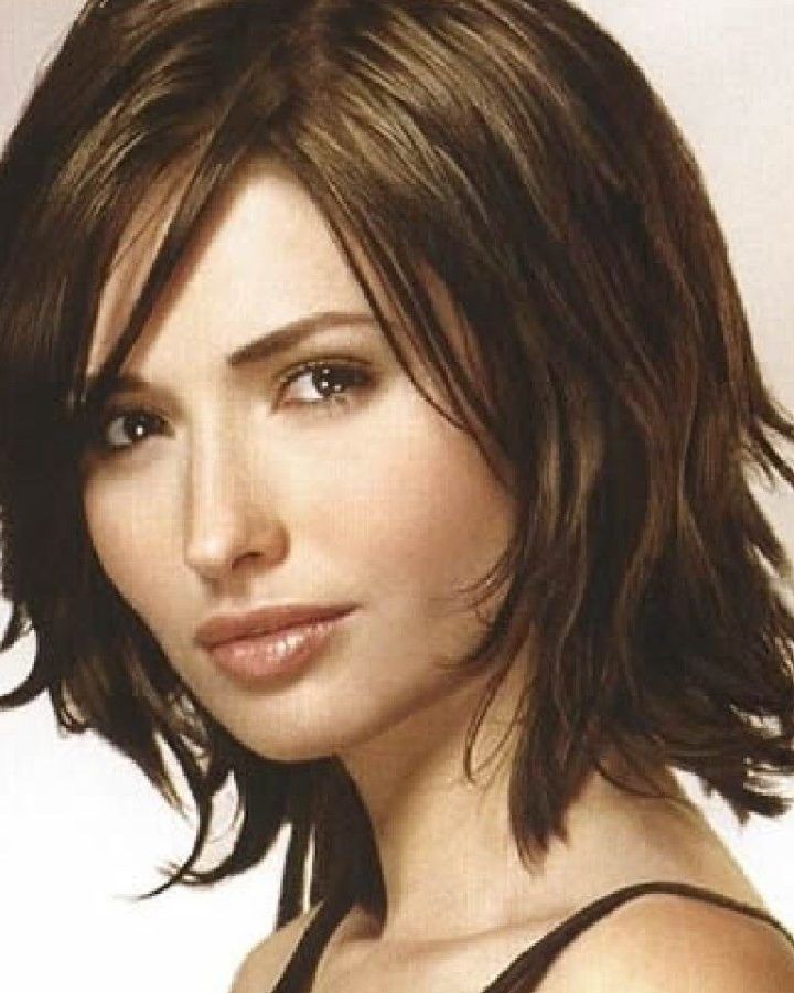20 Inspirations Medium Haircuts Styles for Women Over 40
