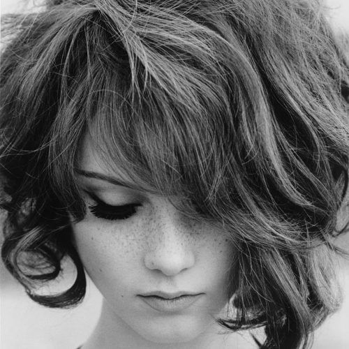 Short Shaggy Hairstyles For Round Faces (Photo 8 of 15)