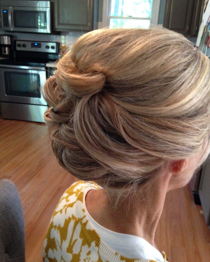 20 Inspirations Blonde and Bubbly Hairstyles for Wedding