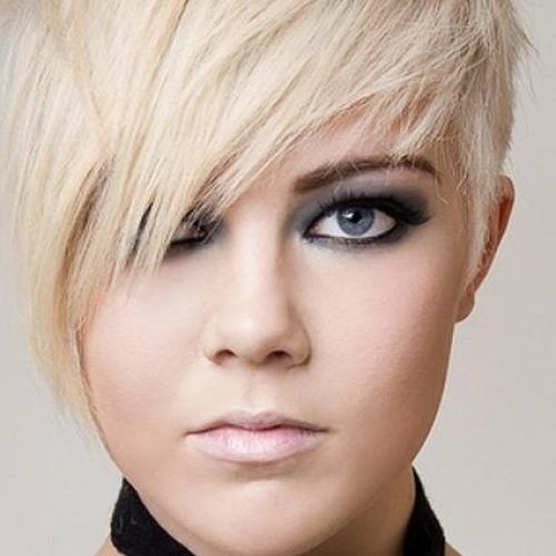 Short Hairstyles For Obese Faces (Photo 16 of 20)