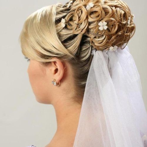 Cute Hairstyles For Short Hair For A Wedding (Photo 6 of 15)