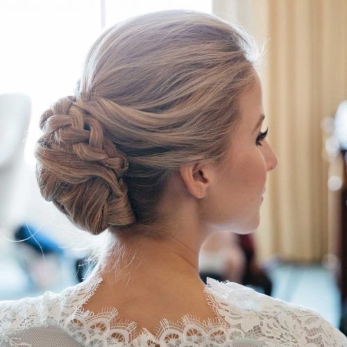 Messy Updo Hairstyles For Wedding (Photo 6 of 15)