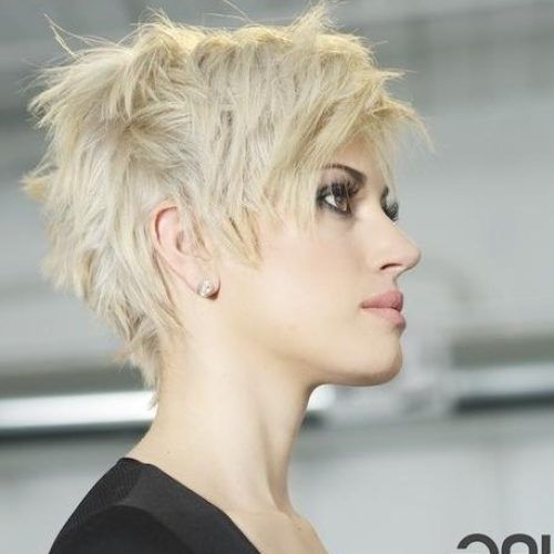 Cropped Pixie Haircuts (Photo 5 of 20)