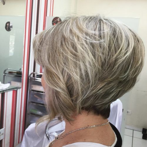 Dirty Blonde Bob Hairstyles (Photo 18 of 20)