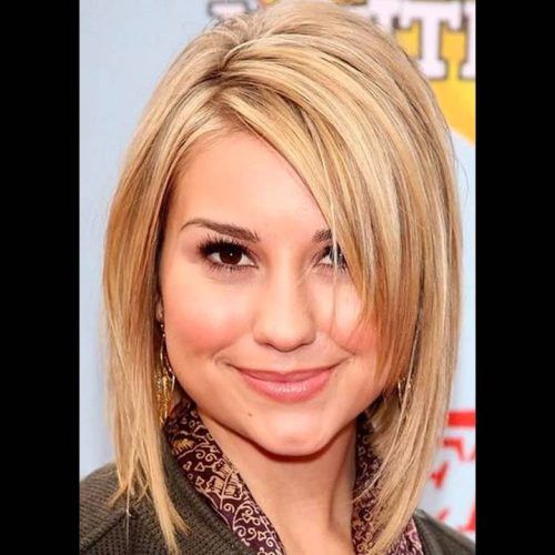 Medium Haircuts For Round Face Women (Photo 17 of 20)