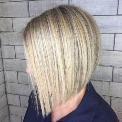 Shiny Strands Blunt Bob Hairstyles (Photo 10 of 20)