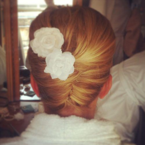 Short Classic Wedding Hairstyles With Modern Twist (Photo 19 of 20)