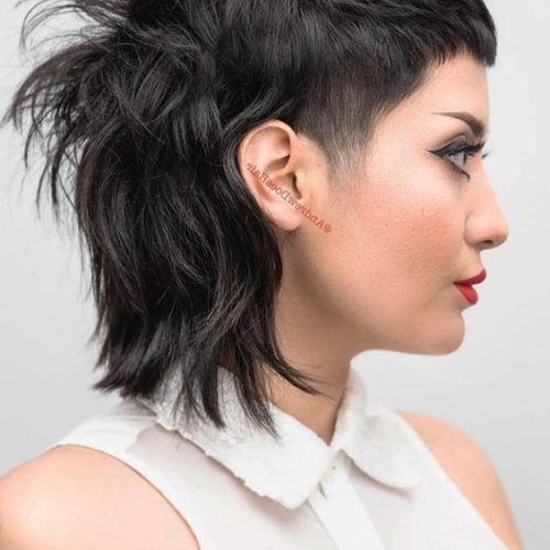 Super Textured Mullet Hairstyles With Wavy Fringe (Photo 10 of 20)