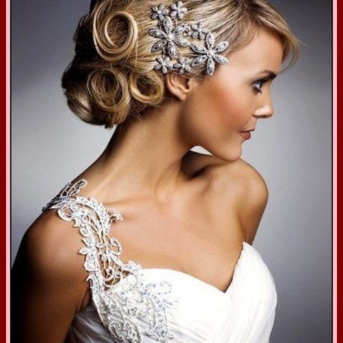 Wedding Hairstyles For Long Hair With Veil And Headband (Photo 15 of 15)
