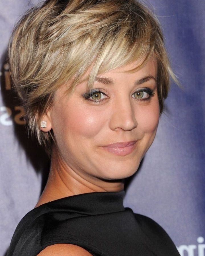 15 Ideas of Shaggy Short Hairstyles for Round Faces