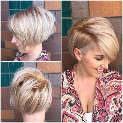 Side Swept Warm Blonde Hairstyles (Photo 7 of 20)