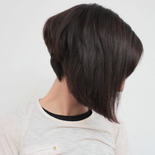 Wavy Asymmetric Bob Hairstyles With Short Hair At One Side (Photo 17 of 20)